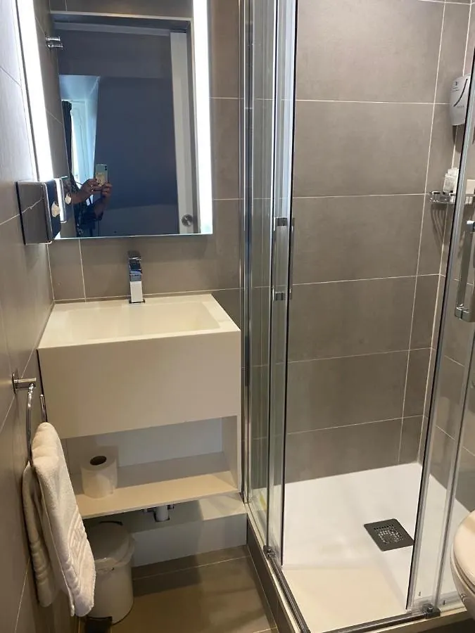 Hotell De La Gaite Paris