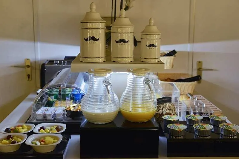 De La Gaîté Hotel Paris