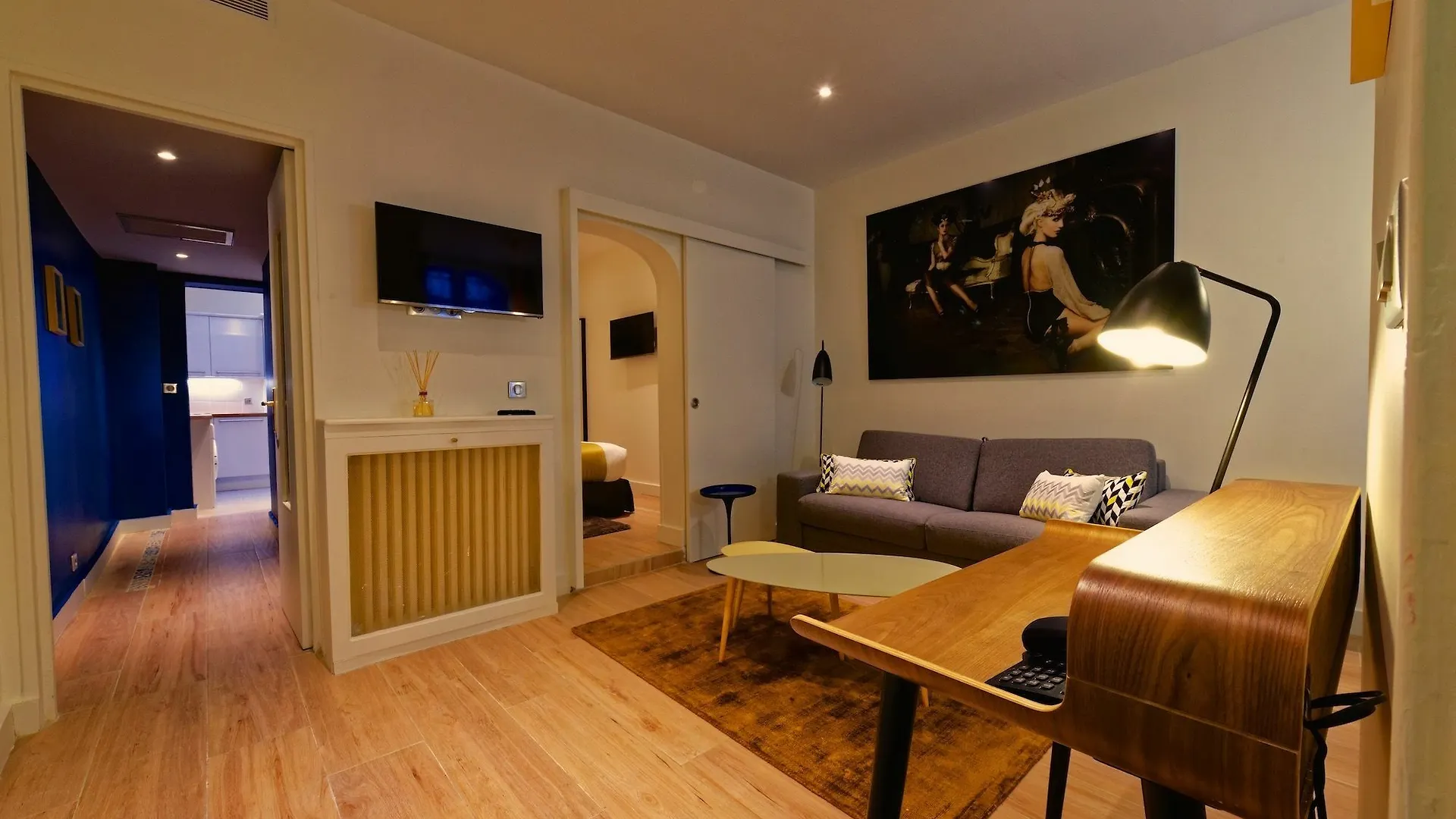 De La Gaite Hotell